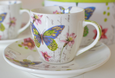 Set aus zwei Espresso-Tassen - Schmetterling