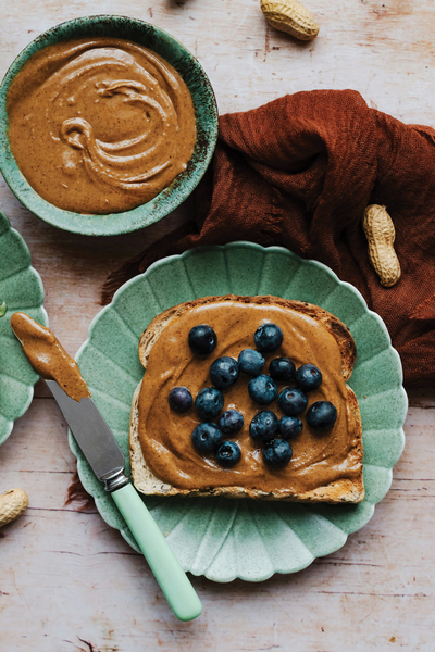 Toast mit Erdnussbutter