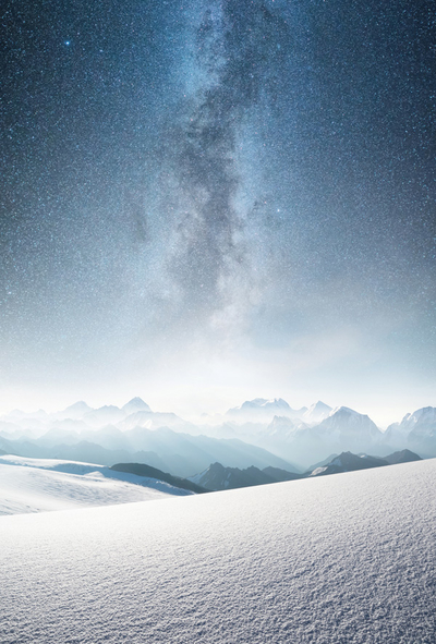 Nacht, Winterhimmel in den Bergen