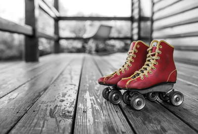 Rote Rollschuhe