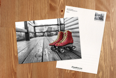 Rote Rollschuhe