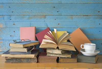 Pastellfarbene Bücher
