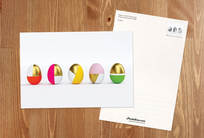 Modernes buntes Osterei