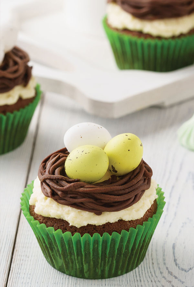 Oster-Napfkuchen mit Nest