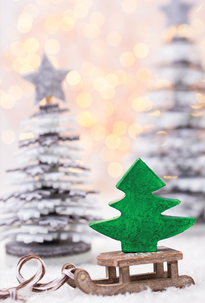 Weihnachtsbaum auf einem Schlitten