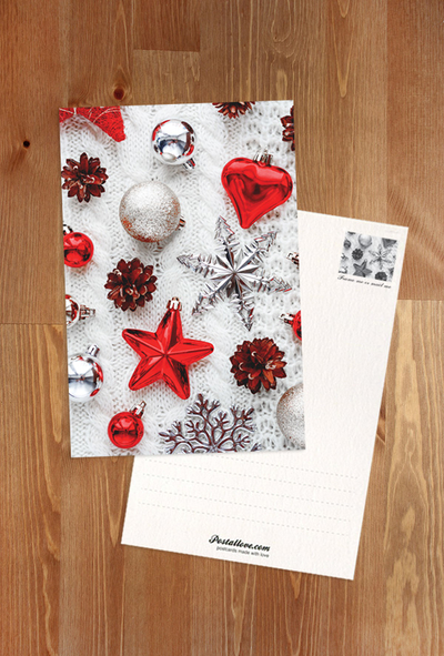 Rot-silberner Christbaumschmuck