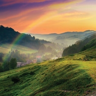 Landschaft mit Regenbogen