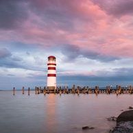 Leuchtturm bei Sonnenuntergang