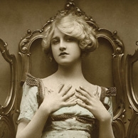 Jugendstil-Blondine