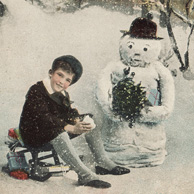 Junge mit Schneemann